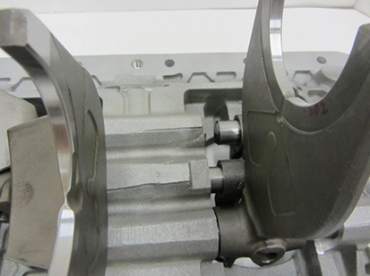_Graphics/Web/TRSM0970_gear shift housing reassembly 17.png